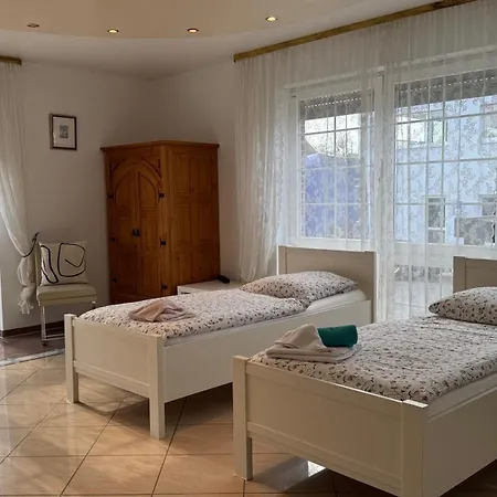 Apartman 2 Mit Garten Hannover