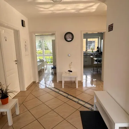 2 Mit Garten